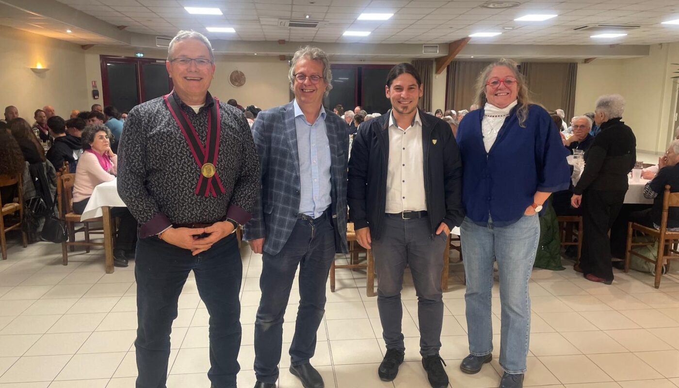 Quatre élus Vevey Libre ont représenté la commune de Vevey la fin de la semaine dernière à la Foire Saint Siffrein à Carpentras. Le jumelage qui lie la ville de Vevey à celle du Vaucluse en Provence y fêtait ses 40 ans.