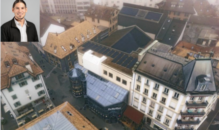 D'une puissance de 73.2 kWc, elle a été mise en service le 5 décembre 2025 sur le bâtiment communal abritant le Théâtre de Vevey Le Reflet. Cette installation permettra de couvrir une grande partie des besoins en électricité du théâtre et contribuera aux objectifs énergétiques de la Ville de Vevey. Un projet piloté par Pascal Molliat, municipal du Service bâtiments, gérance et énergie.