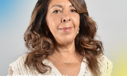 Selima Khalil, 58 ans, assistante logistique, a accepté de se porter à nouveau candidate au Conseil communal pour défendre ses valeurs et contribuer à améliorer la qualité de vie de nos concitoyens.