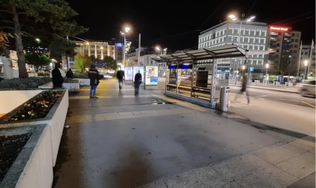 Vevey Libre est intervenu à plusieurs reprises pour pousser la Municipalité à intervenir auprès de sécurité Riviera et des autorités cantonales afin que des mesures soient prises pour «diminuer, voire éradiquer le trafic de drogue autour de la gare» qui prend une ampleur insupportable.