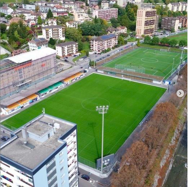 Vevey Libre est intervenu à plusieurs reprises par Nicolas Bonjour et Jérôme Christen en faveur du développement d’infrastructures sportives (en particulier des terrains de sport) nécessaires pour répondre aux besoins à la fois des écoles et des clubs. Grâce à la réfection du terrain de Copet 1, son nombre d’heures d’utilisation est désormais bien plus important. C'était une première étape urgente.