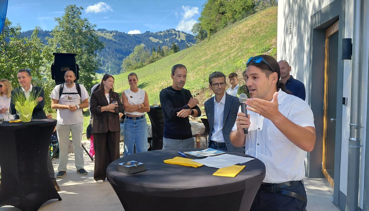 Le municipal veveysan des bâtiments, Pascal Molliat, le samedi 29 août, lors de l'inauguration de la rénovation totale de l'école à la montagne "La Cheneau", de la ville de Vevey.